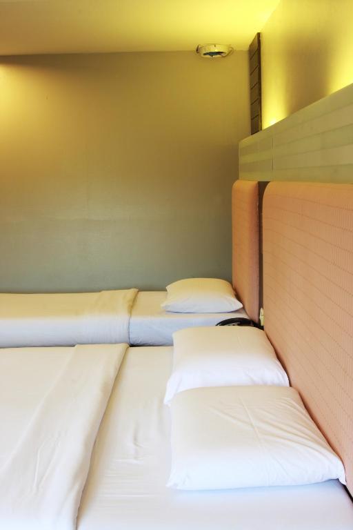 בנגקוק Pradipat Hotel חדר תמונה