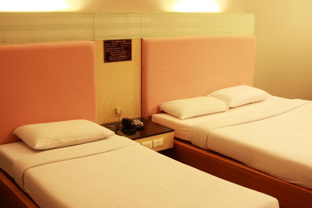 בנגקוק Pradipat Hotel חדר תמונה